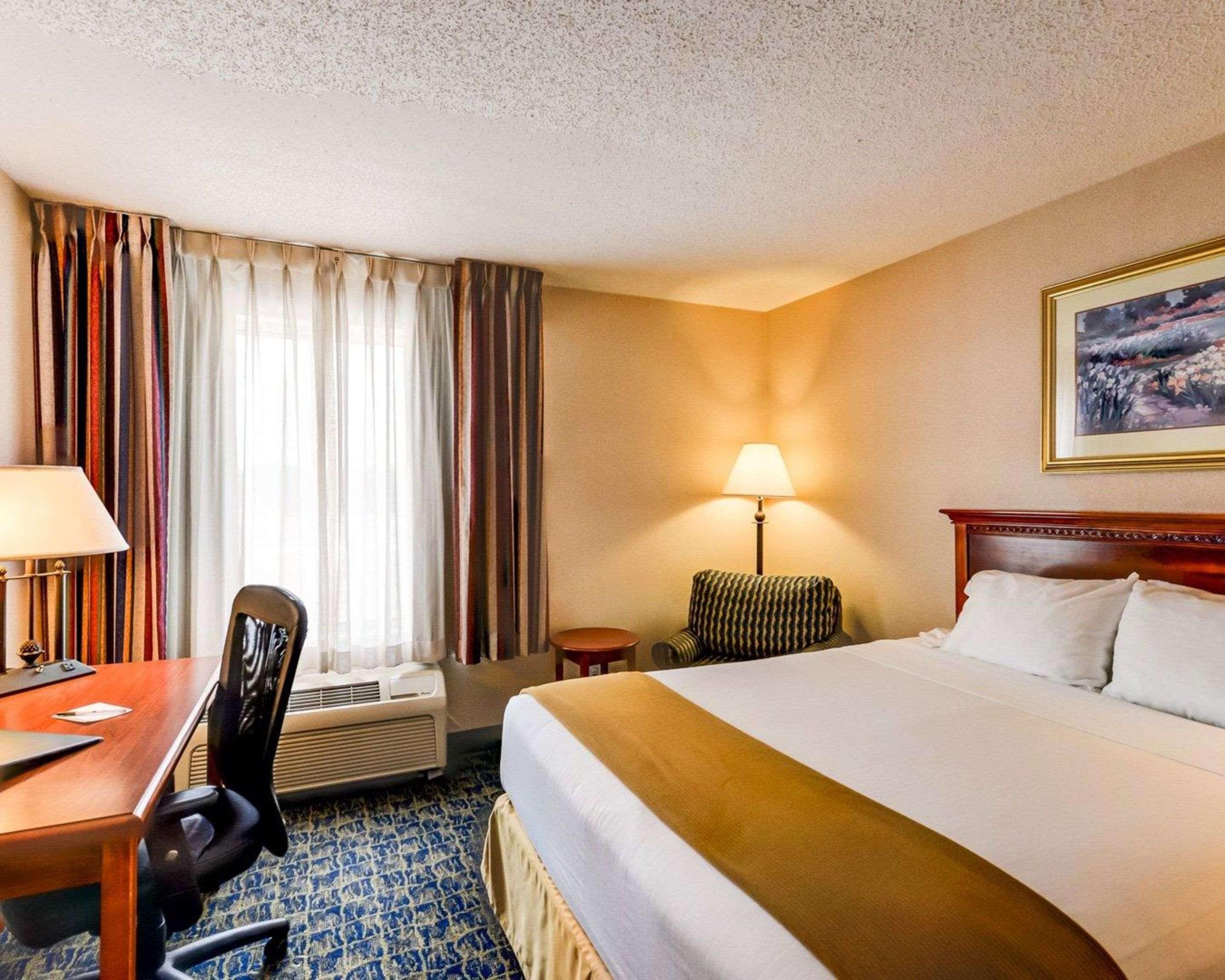Quality Inn Spring Mills - Martinsburg North Bagian luar foto
