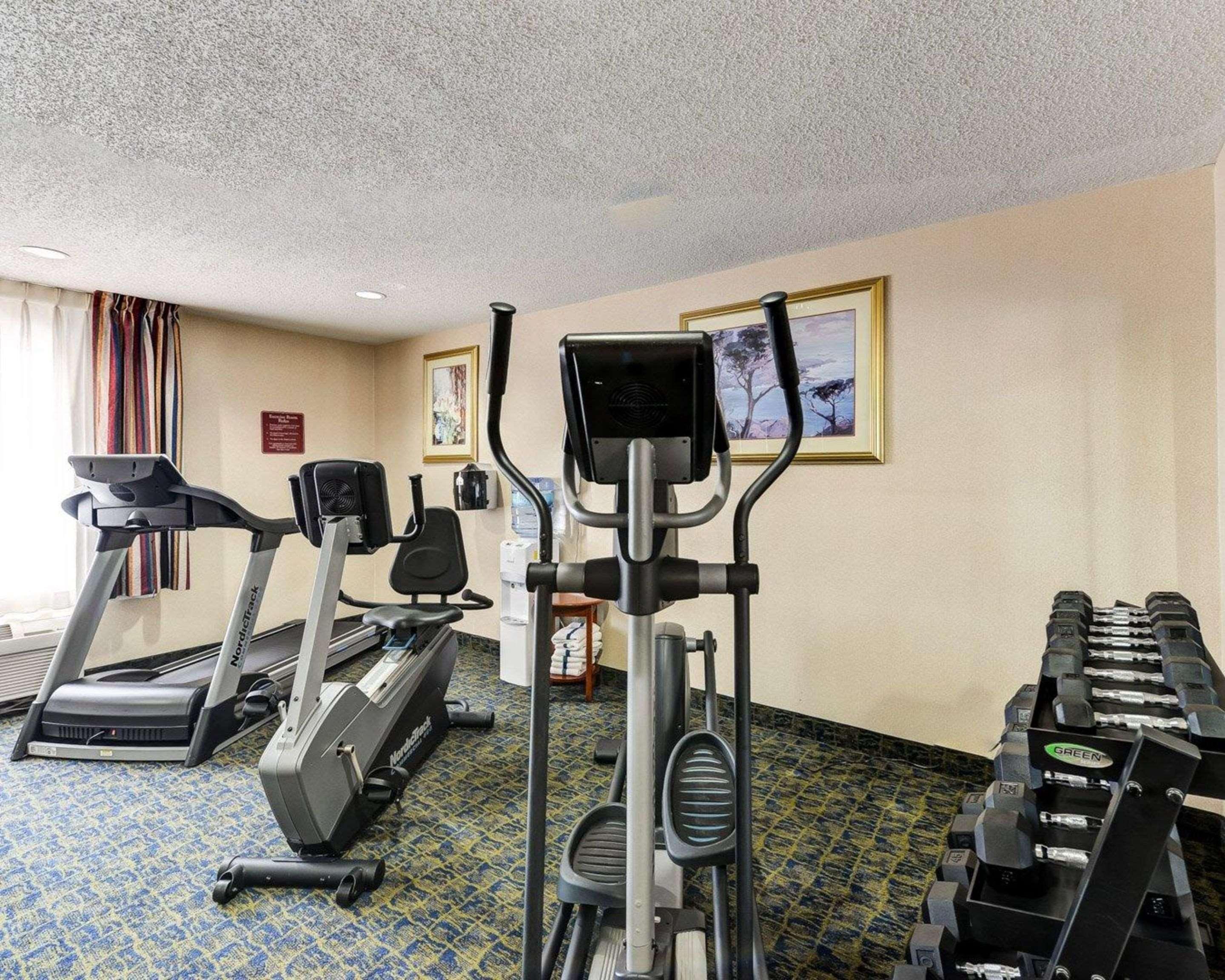 Quality Inn Spring Mills - Martinsburg North Bagian luar foto