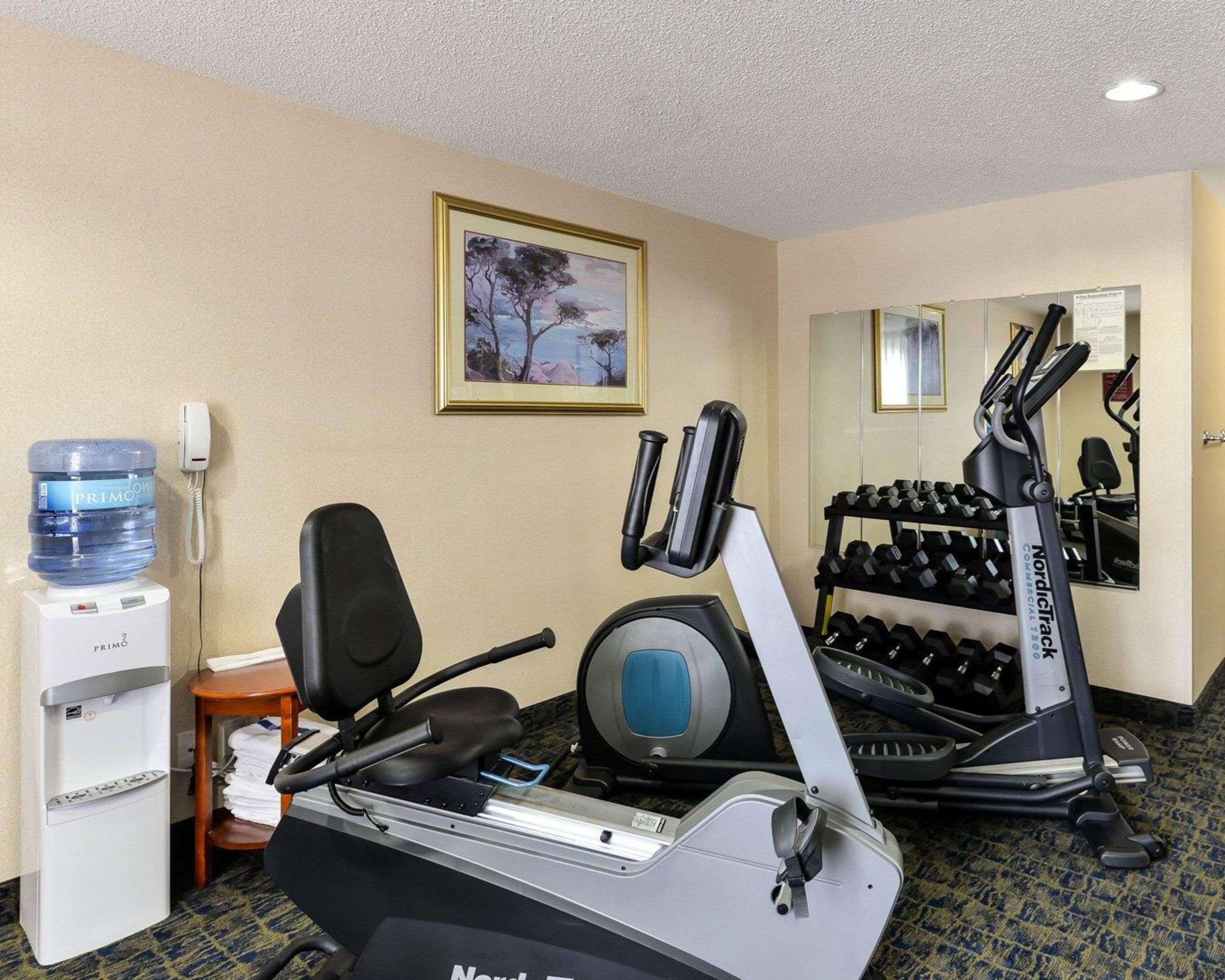 Quality Inn Spring Mills - Martinsburg North Bagian luar foto