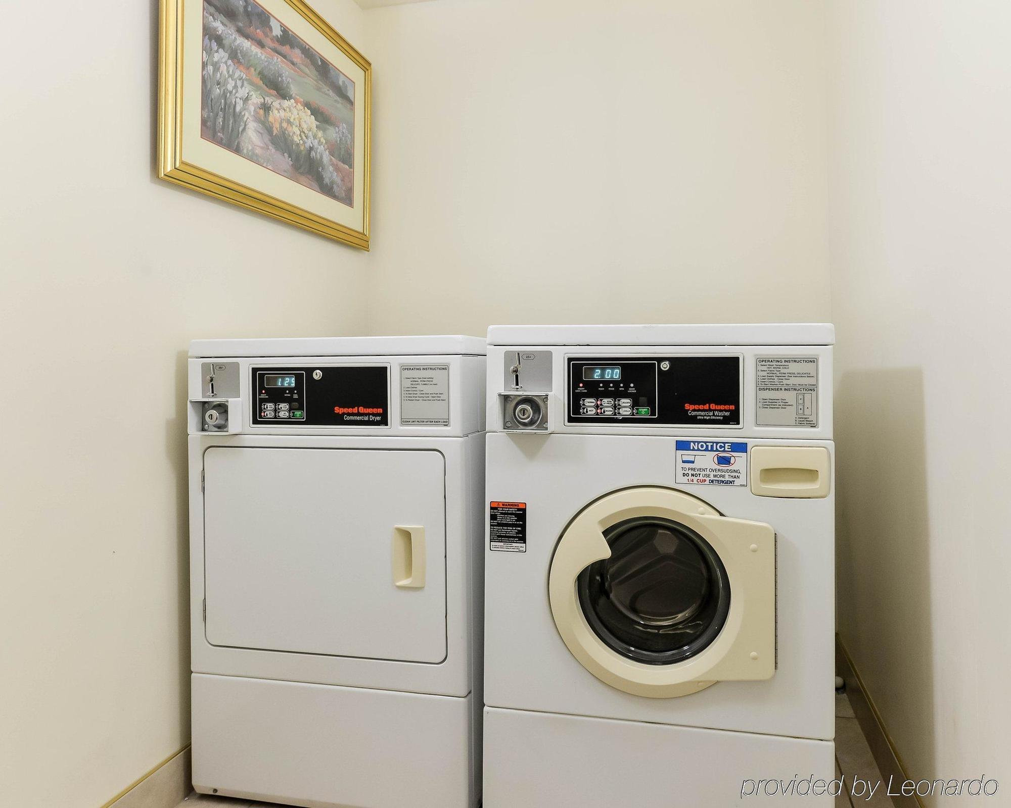 Quality Inn Spring Mills - Martinsburg North Bagian luar foto